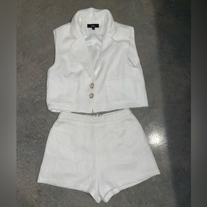 Lulu’s matching set. White. Top is size S. Shorts are XS